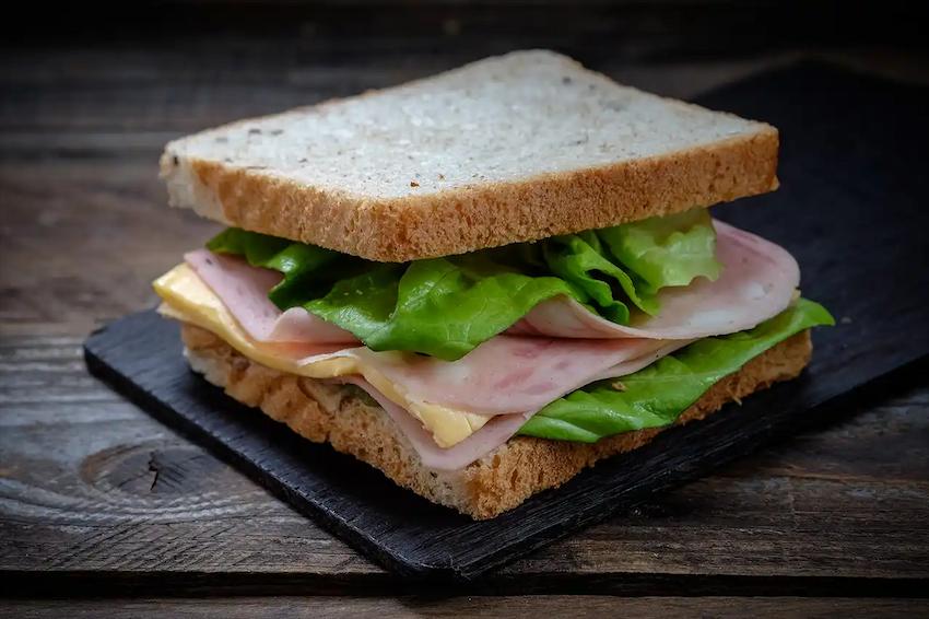 Preparate din carne gătite lent la temperatură controlată
