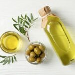 Uleiul de măsline, în topul ingredientelor sănătoase din bucătărie. De Black Friday, îl poți găsi cu preț redus la Auchan